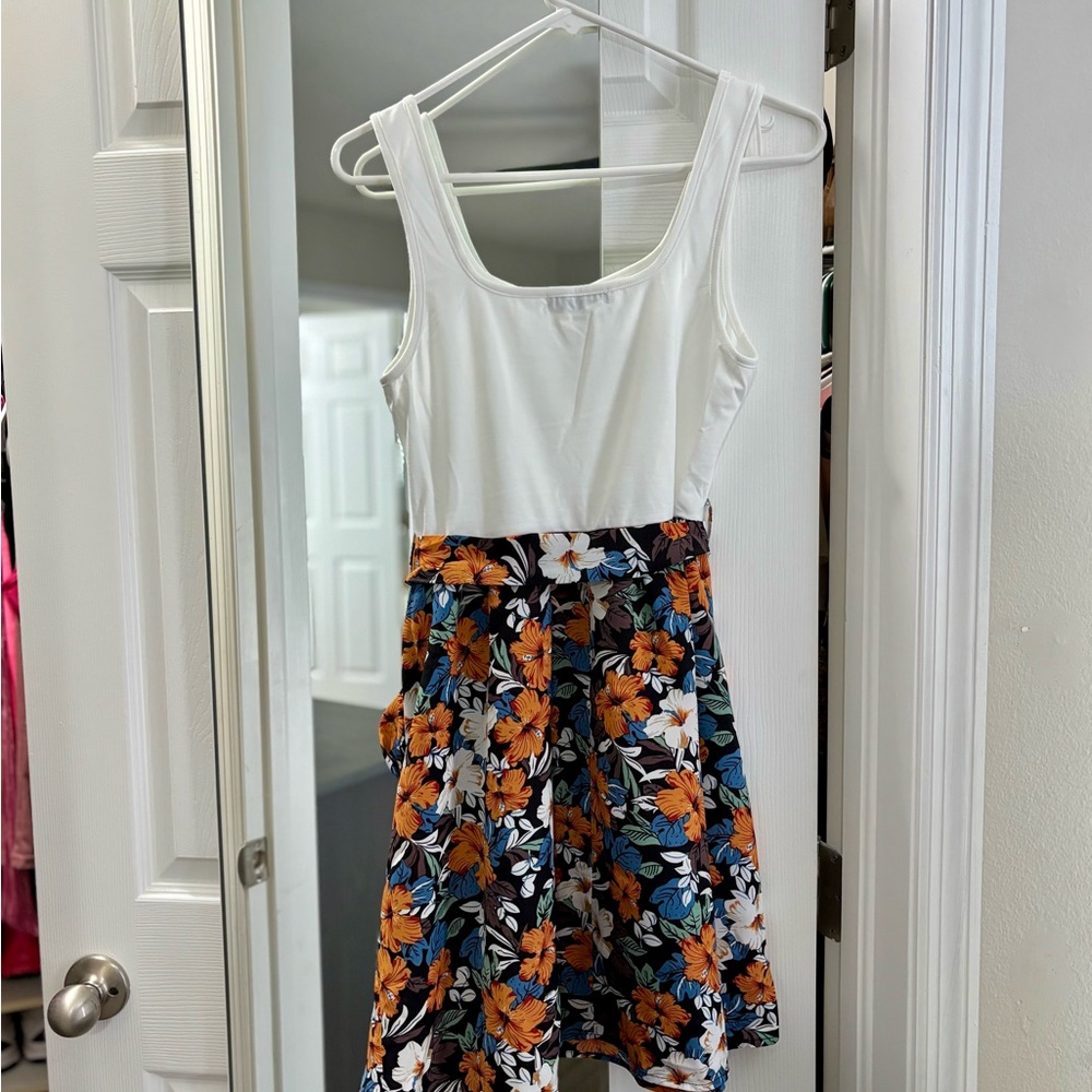 Square neck belted mini dress - Picture 3 of 3